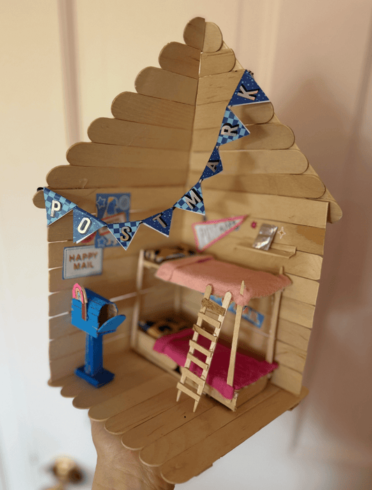 STICKERSCOUTS: MAKING MINI DREAM CABINS