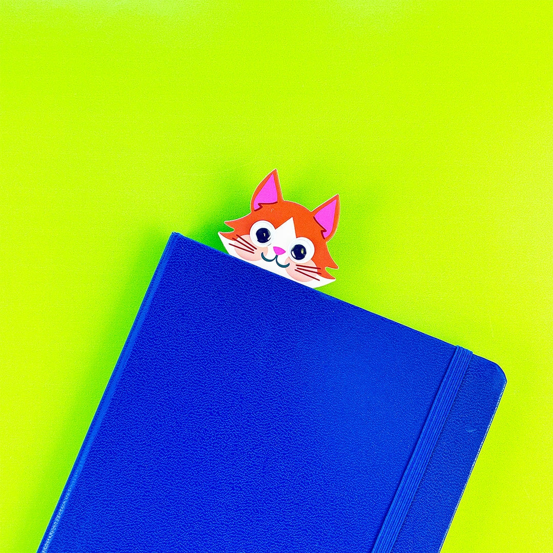 Purrfectly Poised Googly Eye Bookmark